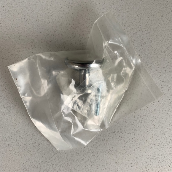 NIP Liberty P50162C-CHW-C5 Round Cabinet Knob, Chrome With Ceramic Insert - Picture 2 of 3